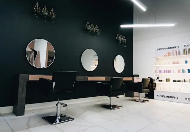 Luxuray Salon